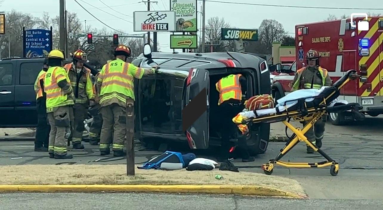 3Vehicle Accident in East Salina
