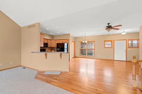 Home of the Day: 1869 Overlook Dr — $276,000