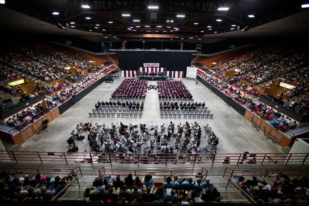 Salina Central Celebrates Graduates (Photo Gallery)