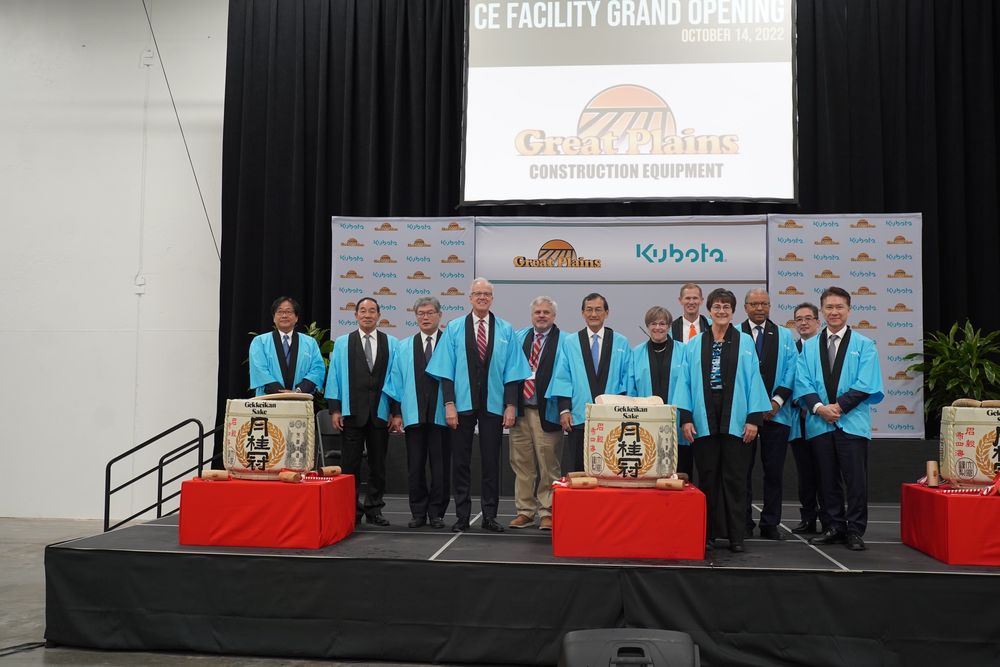 Governor Celebrates Grand Opening of Salina Construction Equipment