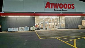 Atwoods Store Opens In Salina