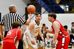 Sacred Heart Knights 8th Grade vs Concordia Panthers (Photo Gallery)