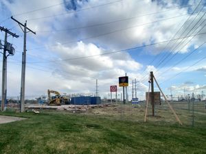 Pizza Hut On S 9th St Torn Down, New Changes Coming