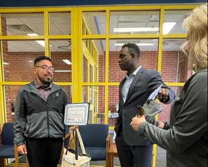 Schilling's Hernandez Receives Teacher Appreciation Award