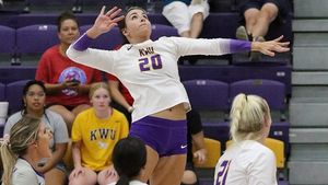 KWU Women's Volleyball Splits Second Day Matches at Florida College Tournament