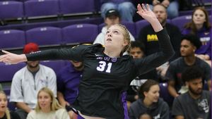 KWU Women's Volleyball Sweeps Matches from Ottawa & Briar Cliff at Triangular
