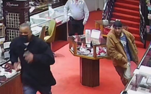 VIDEO UPDATE: SPD Looking for 2 Men in Vernon Jewelers Theft