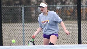 KWU Women's Tennis Picks Up 6-1 Win Over Tabor