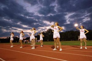 Ell-Saline bulldogs Bennington 56-22 (Photo Gallery)