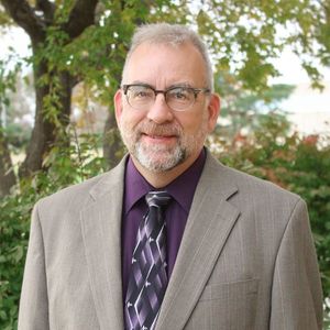 Genereux Named 2023 Recipient of K-State Salina's McArthur Family Faculty Award