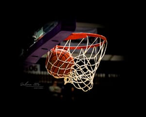 Hoops Showdown:  Battle on the Courts