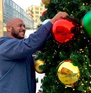 Christmas lighting a new gig for Chris & Hannah Rios