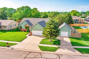 Home of the Day: Beautifully Maintained 5-Bedroom Home with Open Floor Plan