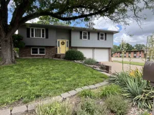 Home of the Day: 3-Bed, 2.5-Bath with Walk-Out Basement & Covered Deck – Move-In Ready