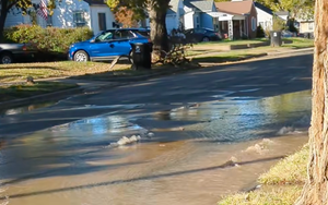 Ongoing: Water-main break on Kirwin near Pershing leaves neighborhood without water