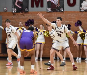 Mustangs Cruise Past Arkansas City (Photo Gallery)